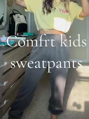 the lightweight material is SO much better 🤍#comfrtsweatpants #sweatpants 