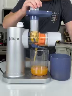 Why work harder when you can work smarter?! Oh… and it’s a juicer too btw. @Ninja Kitchen #juicer #ninjaneverclogjuicer #kitchenfinds #kitchengadgets #tiktokshopcreatorpicks 