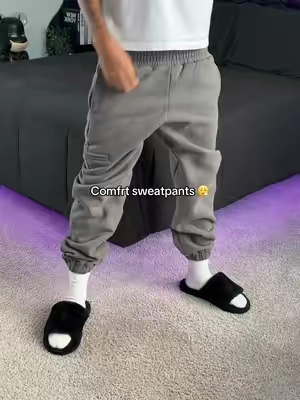 👆🏽Grab a pair before they sell out👆🏽 #recentpickups #musthaves #sweatpants #trending #viraltiktok 