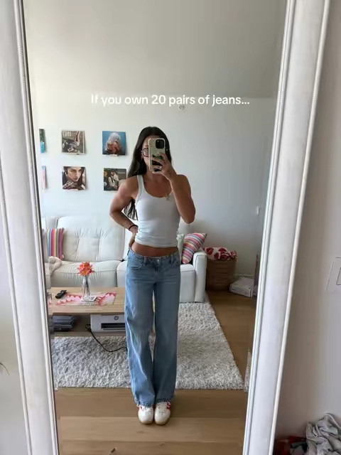 I wear a 25