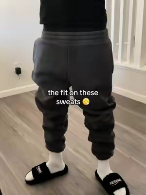 cop a pair before they sell out 👆I’ll answer any questions in the comments ✌️#fyp #comfrt #sweatpants #outfit #viral 