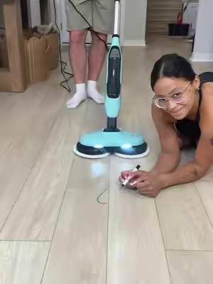 This is such a good price on these and it steam cleans!! #steamcleaner #spinmop #steammop 
