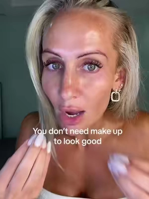 Literally never looked better w/ ZERO make up #BeautyByEarth #FaceTanner #SelfTanner #NaturalTan #GlowingSkin 
