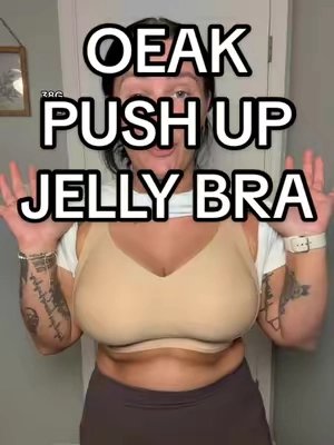 The new OEAK jelly bra 😍 #oeak #jellybra #wirelessbra #seamlessbra #plussizebra 