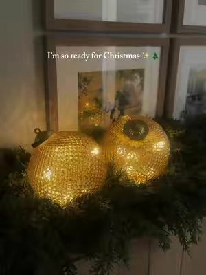 I wasn’t expecting these to be THIS beautiful 😭✨ The faceted glass + the soft illumination is everything. And they have a steady light AND twinkle setting?! These are going to be so pretty styled around the house for Christmas. 🎄#ChristmasDecor #HolidayDecor #HomeDecor #TikTokShopFinds #Christmas2026