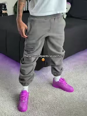 👆🏽Grab a pair before they sell out👆🏽 #recentpickups #musthaves #sweatpants #trending #viraltiktok 