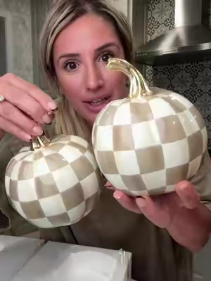 These are a stunning color so perfect for all fall long !! Classic collectors piece!! #mackenziechilds #pumpkindecor #falldecor #fallhomedecor #homedecor @QVC, Inc 