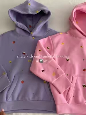 I got size medium for my 5 year old and it’s oversized with room to grow ✨ #comfrt #comfrtkids #kidshoodie #TikTokshopbacktoschool 