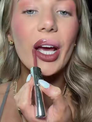 90s lippie of my DREAMS💄😍  @Laka US #laka #kbeauty #koreanmakeup #lipcombo #tiktokshopsummersale 
