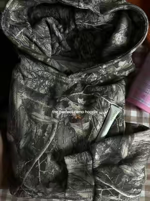 #TikTokshopbacktoschool #comfrt #comfrthoodie #oversizedhoodie #fallaesthetic 