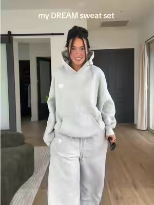 wearing a large in the style “baggy”
