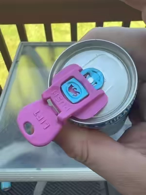 These are a must for the pool and the club! #drink #pool #Summer 