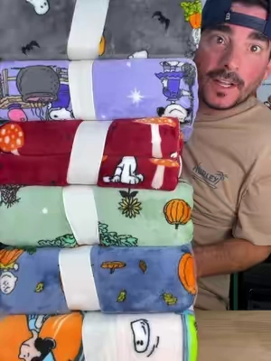 All new Berkshire Snoopy Halloween blankets just dropped! #snoopyhalloween #snoopy #cozyblanket #peanutsblanket