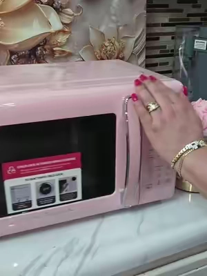 Hermoso microondas color rosa #microwave #microondas #kitchen #homeessentials #TikTokshopbacktoschool 