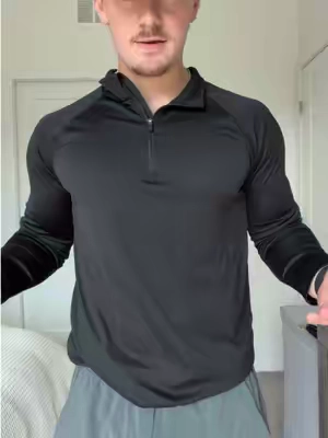 such a steal right now #quarterzip #mensquarterzip #mensclothing #TikTokshopbacktoschool #tiktokshopcreatorpicks 
