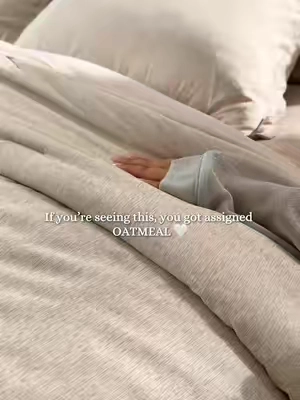 I posted Olive Green and Oatmeal at the same time… and TikTok assigned you OATMEAL 🤍👀#FallBedroom #OatmealBedding#sohochic#HomeEssentials#TikTokshopbacktoschool