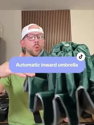 Now the hair I don’t have doesn’t get messed up #umbrella #automaticumbrella #christmasgiftideas #tiktokshopcreatorpicks #