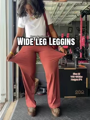 The best leggings… so stretchy, soft and comfy #leggings #widelegleggings #highwaistedlegging #TikTokshopbacktoschool #leggingsoutfit 