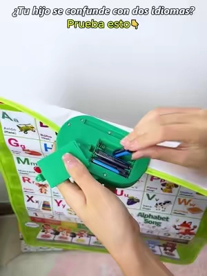 Aprendizaje bilingüe sin hacerlo sentir como tarea 😌 Español e inglés se vuelven parte del juego diario. #educationaltoy #Montessori #weeklydeals #payday #summerwins 