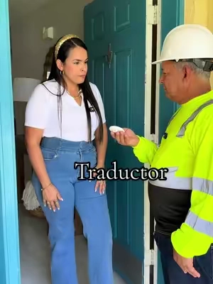 ¿Problemas en el trabajo por no hablar el mismo idioma? 🌎 Este traductor de idiomas con IA traduce conversaciones en tiempo real, admite hasta 165 idiomas y funciona sin tener que estar conectado al teléfono. Ideal para el trabajo, viajes o para comunicarte fácilmente con personas que hablan otros idiomas. #AITranslator #LanguageTranslatorPen #TikTokshopbacktoschool #tiktokshopblackfridaysale #tiktokshopcreatorpicks 