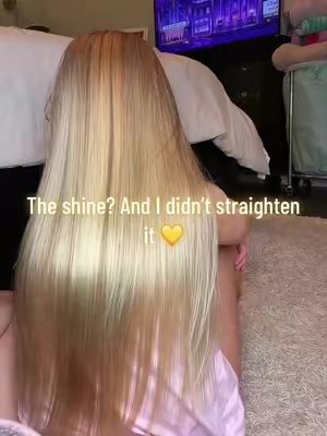 All hair types…but look at these results 👀 
#smoothingserum #silkyhair #shinyhair #haircare #deephydration 
