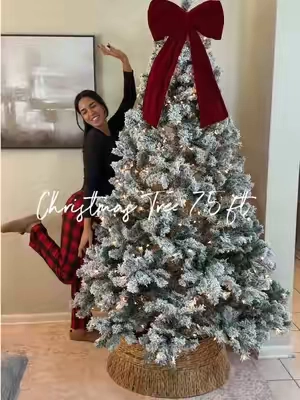 Mi primer árbol de Navidad 🎄✨ Verde nevado, de 7.5 pies y con luces cálidas incluidas. Ya quiero llenarlo de regalos y crear recuerdos inolvidables en familia. ❤️@Yaheetech Shop  #ChristmasTree #ArbolDeNavidad #ChristmasDecor #Navidad #christmas 