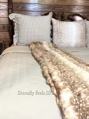 this is such a soft fall throw! 