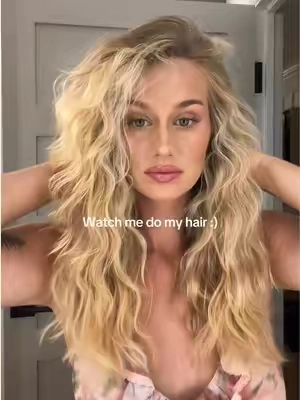 Literal perfect beach waves every time  . . #wavyhair #wavytalk #beachwaver #beachwavercurls #beachwaves @wavytalkofficial 