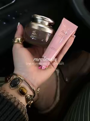 exclusive deal only on TikTokShop ladies runnnnn @Rare Beauty #rarebeauty #rarebeautyperfume #perfume #floralfragrance #pinkaesthetic 