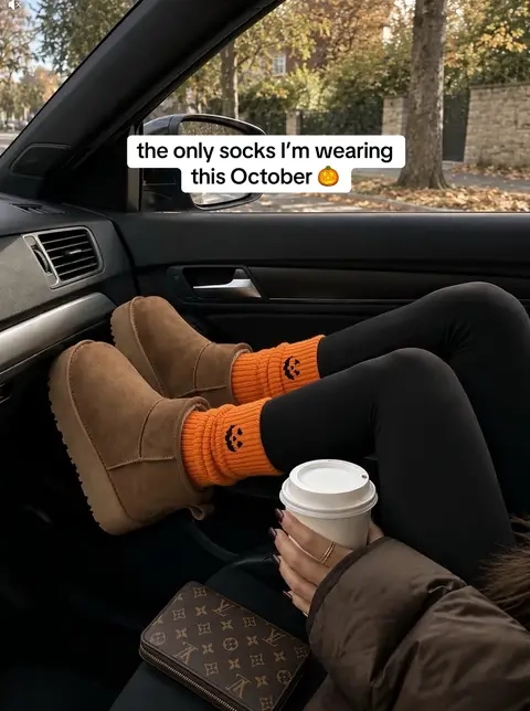 #HalloweenSocks #SpookySeason