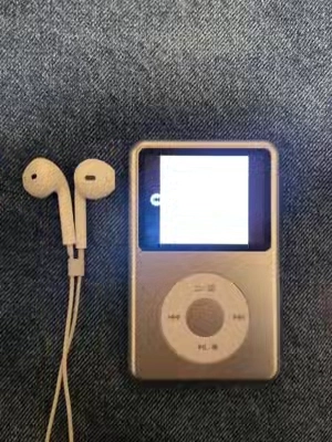 reflections #ipod #fyp #theneighbourhood 