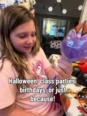 So much fun to put together, too. And because they are food-free, they’re perfect for school parties! 🎃 #halloween #school #partyfavors #tiktokshop #tiktokmademebuyit 