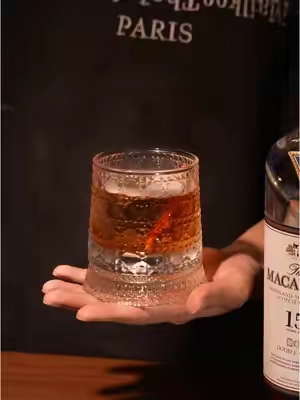 This is my new favorite evening ritual.🧊🥃🎵#Whiskey#Tipsy #cup#giftsforhim #drink #gift #glass #relax #giftforhim 
