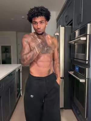 Sweats are tuff asf #clothes #fashion #fashiontiktok #fashiontok 