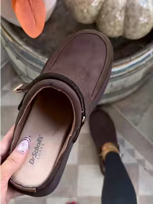 Clogs that don’t feel like bricks 🤌🏼🤎🍂 #drscholls #drschollsclogs #womensclogs #tiktokshopcreatorpicks 