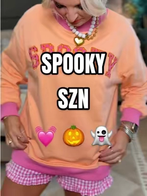 Wearing my true size medium in this @Mntaor @Mntaor-3 not so SPOOKY mockneck 👻 🩷 🎃 5’6” | 140lbs 