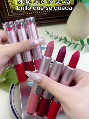 Labial 2x1 que es puro fuego#TikTokshopbacktoschool #Summervibes #fyp #makeuphacks #SohoChic 