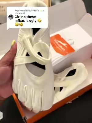 Replying to @ITGIRLSADITY✨  how I feel about these but the girls loveee them 😂😒 #tiktokmademebuyit 