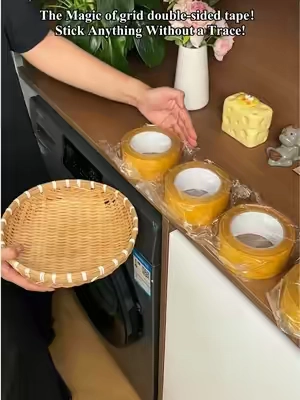 🔥🔥The Magic of grid double-sided tape! Sticks everything absurdly tight—peels off without a trace！#fyp #tiktok #TikTokShop #dealsforyoudays #foryoupage 