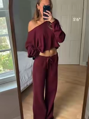it’s a burgundy fall !! 