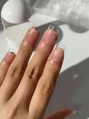 DIY made easy with the basics included and glue that seriously holds 💅  #aillsa #sohochi #fypagee #nailinspo #nailglue  
