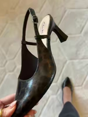 Clarks Tammitha Sling Back Heels #womensheels #heels #clarks #womenshoes #tiktokshopcreatorpicks 