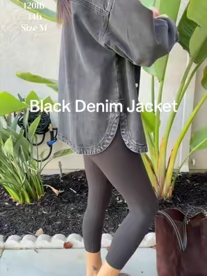 A closet staple that makes every outfit more cute 🖤 #denimjacket #jeanjacket #blackdenimjacket #jacket 