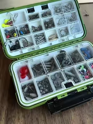 Un kit completo para la pesca #señuelo #pesca #pesca #producto #maleta completo