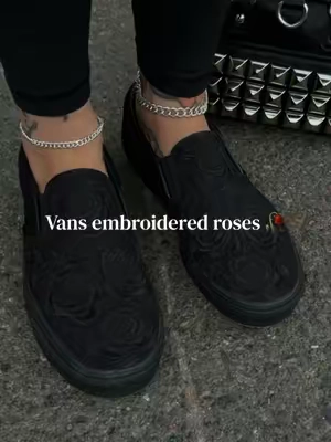 THEY ARE FINALLY BACK 😭 @vans #vans #altoutfits #altmom #embroidery #darkaesthetic 