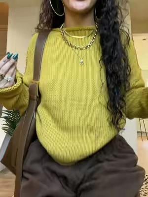 This is the color olivemustard in a large and I’m 5’3 & 133. I sized up 2 sizes. 