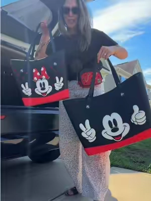 Crocs x Disney Mickey or Minnie Mouse Tote Bag #crocs #totebag #bag #crocsbag #crocsseptemberspotlight 