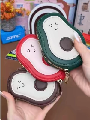 ¡Esta pequeña cartera con ranuras tiene gran capacidad! Puedes guardar todas las tarjetas que usas a diario. Fácil de tomar y encontrar, todo a la vista! #CardHolder #CardStorage #fyp #tiktok #tiktokshopstockup 