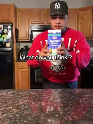 If I would of knew how easy this was years ago smh 🤦‍♂️🤯🌰🥛#nutmilk #nutmilkmaker #almondmilk 