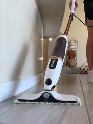 No more harsh chemicals #shark #steammop 